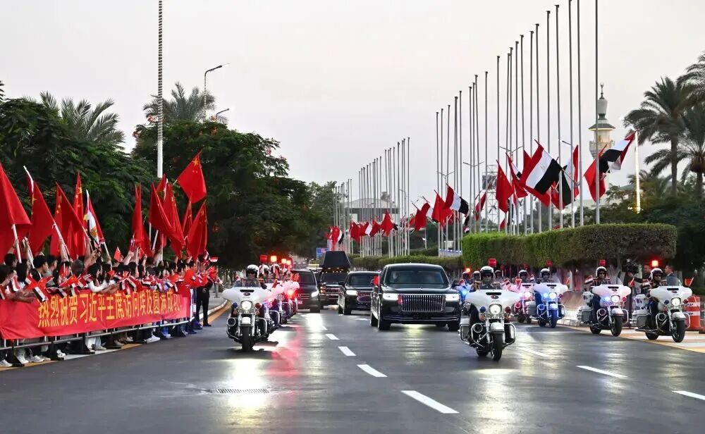 习近平圆满结束对埃及的国事访问（现场图集）